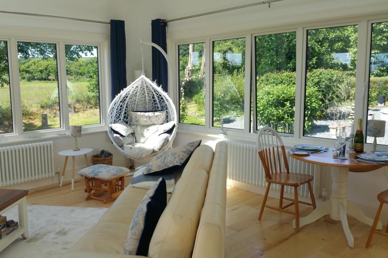 Bed and Breakfast Horsna Parc Retreat Saint Tudy Экстерьер фото