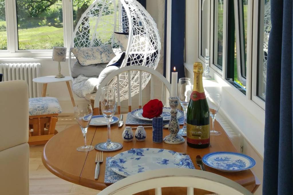 Bed and Breakfast Horsna Parc Retreat Saint Tudy Экстерьер фото