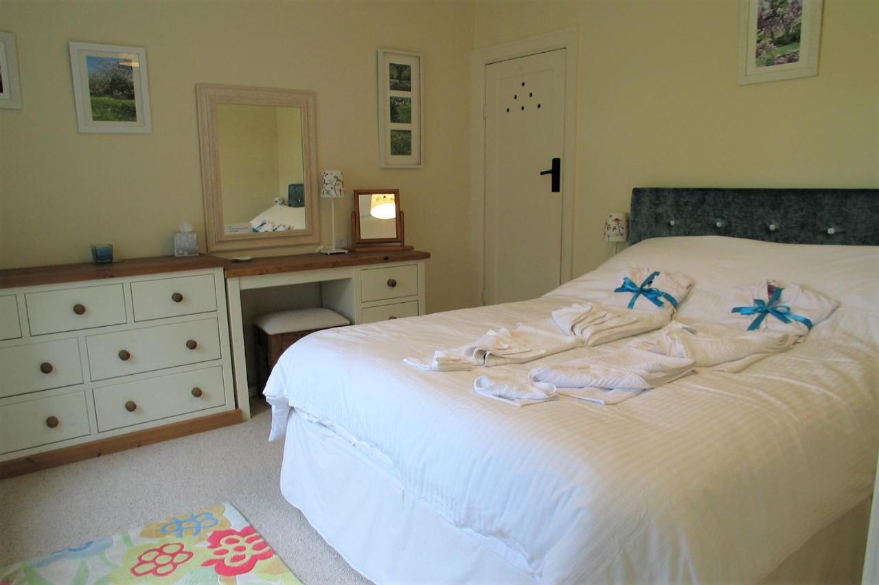 Bed and Breakfast Horsna Parc Retreat Saint Tudy Экстерьер фото