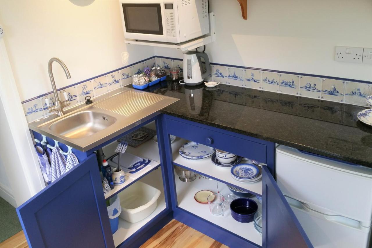 Bed and Breakfast Horsna Parc Retreat Saint Tudy Экстерьер фото